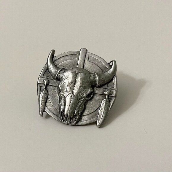 Vintage 1992 Siskiyou Bull Steer Skeleton Head Lapel Pin - Picture 1 of 11